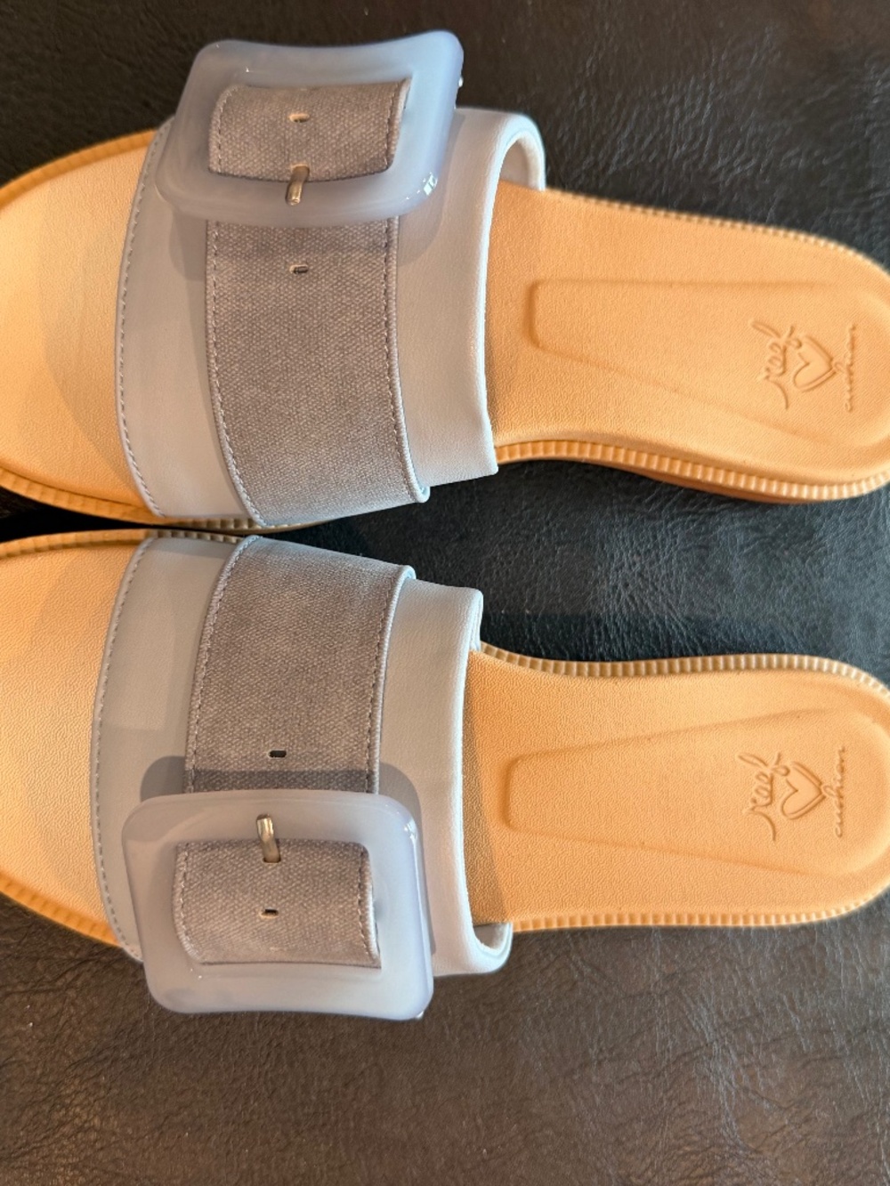 Reef Sunny Emma Cushion Sandals New with Buckle 8 M